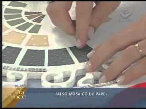 Falso mosaico de papel. Ione Borges e Carol Guaraldo