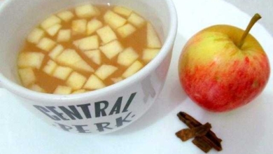 O chá de maçã e canela é uma delicia, é digestivo e acelera o metabolismo