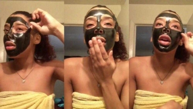 Ela experimentou máscara de beleza pela primeira vez. fr