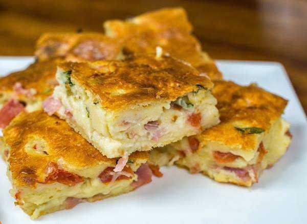 Como fazer torta de salsicha caseira