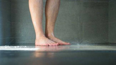 Veja 4 excelentes razões para fazer xixi no banho!