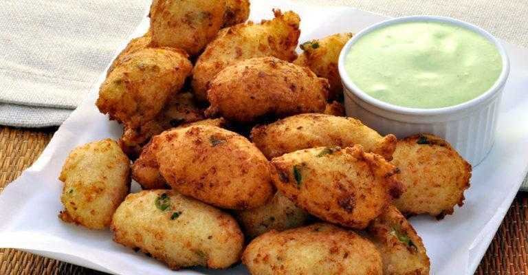 Bolinho de arroz com presunto e queijo - Receitas de Peso