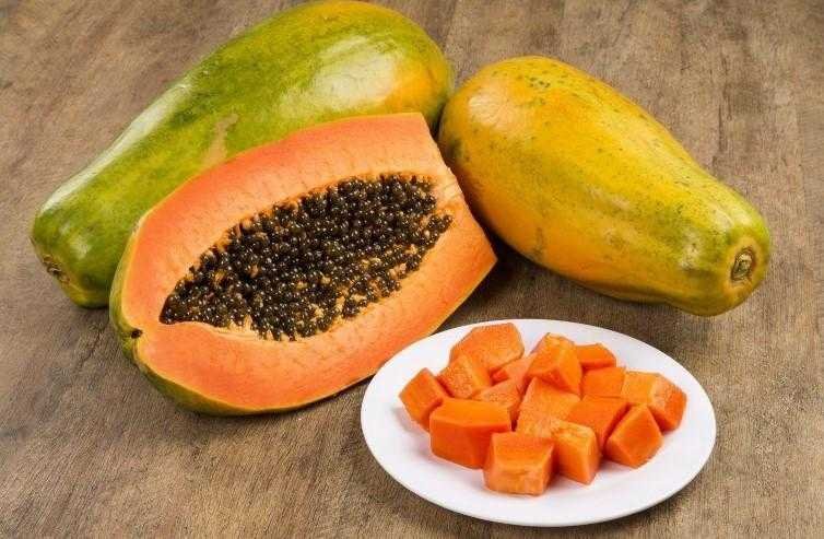 10 Motivos que vão fazer você começar a comer mamão diariamente