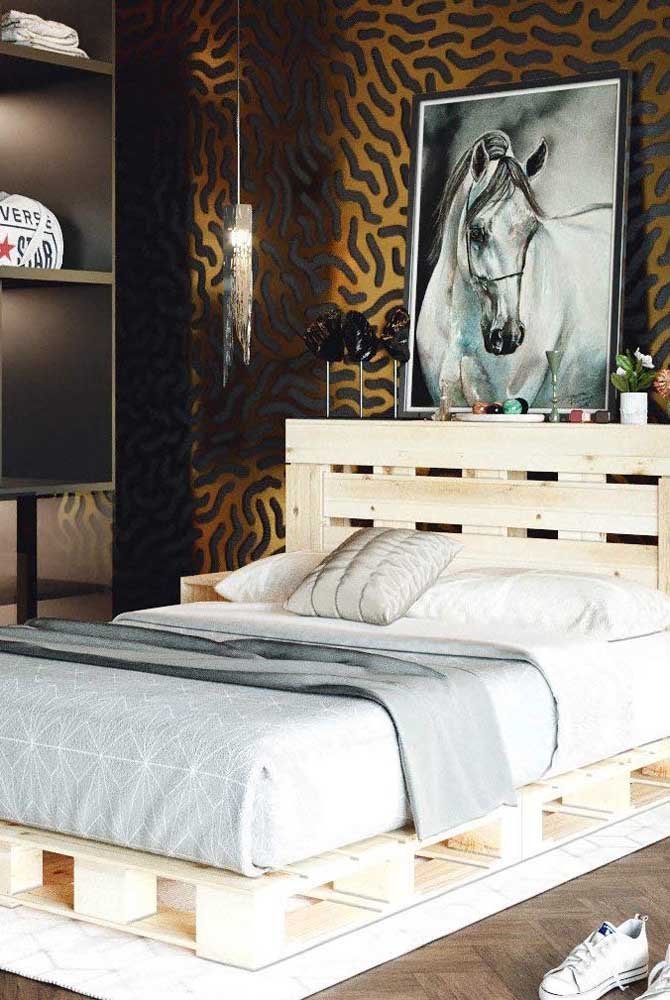 E já que está pensando em fazer a cabeceira porque não aproveita e faz logo a cama toda?