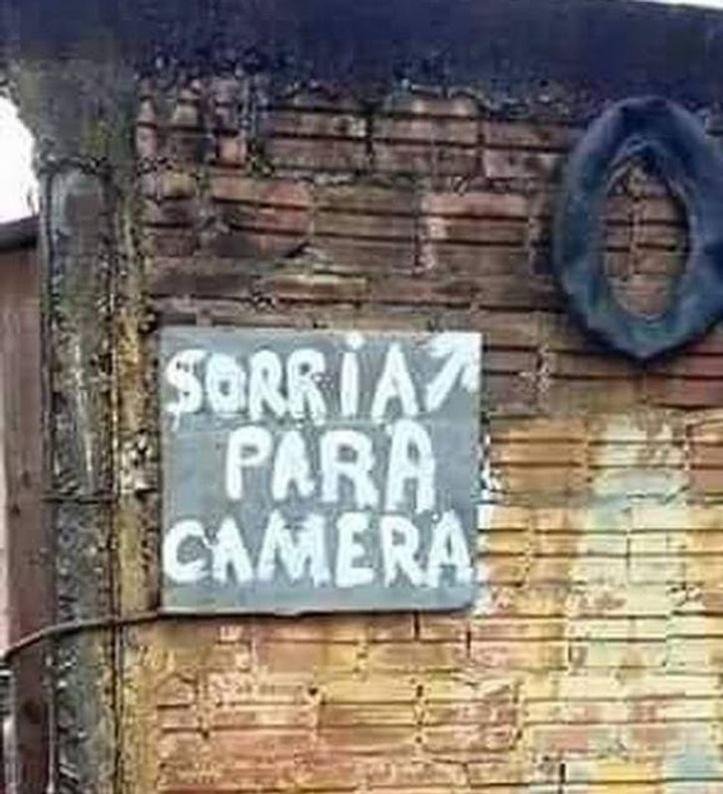 1638816471 153 27 placas engracadas que causam uma grande confusao em que