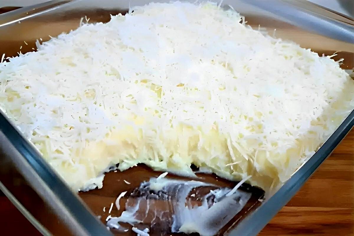 Sobremesa gelada com coco fácil e rápida é só misturar os ingredientes e colocar na geladeira