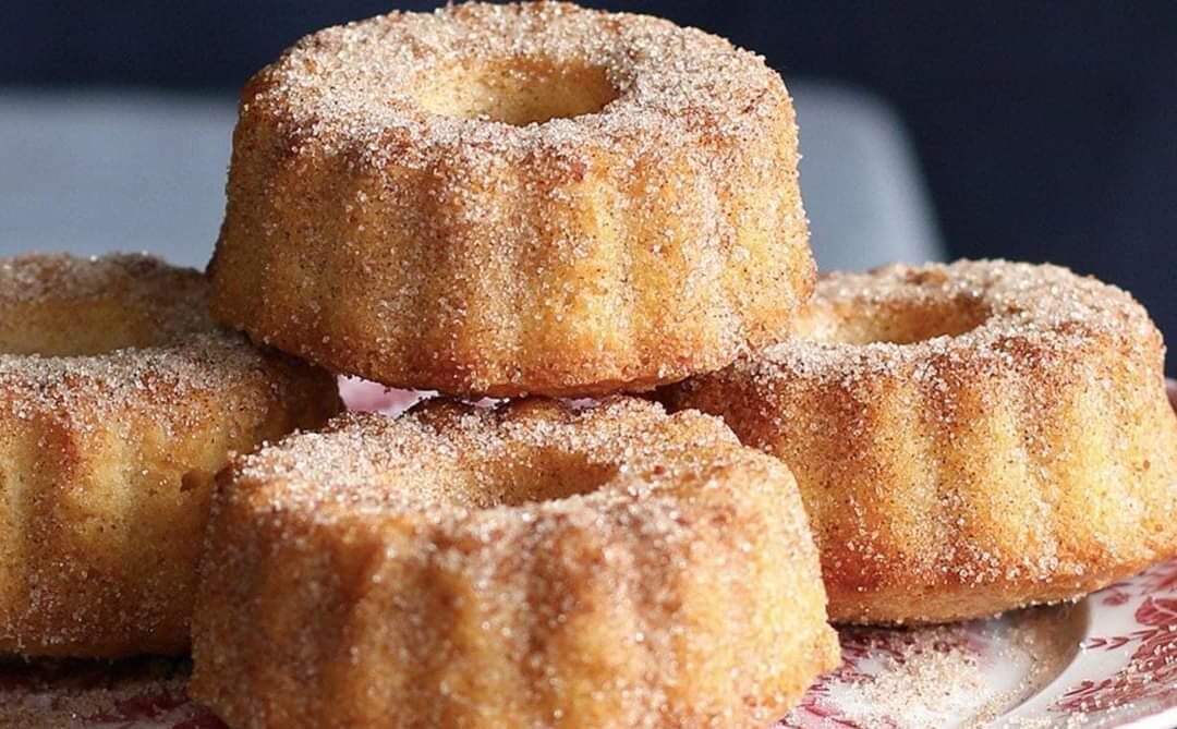 Bolinho Quentinho que desmancha na boca: Receitinha deliciosa!