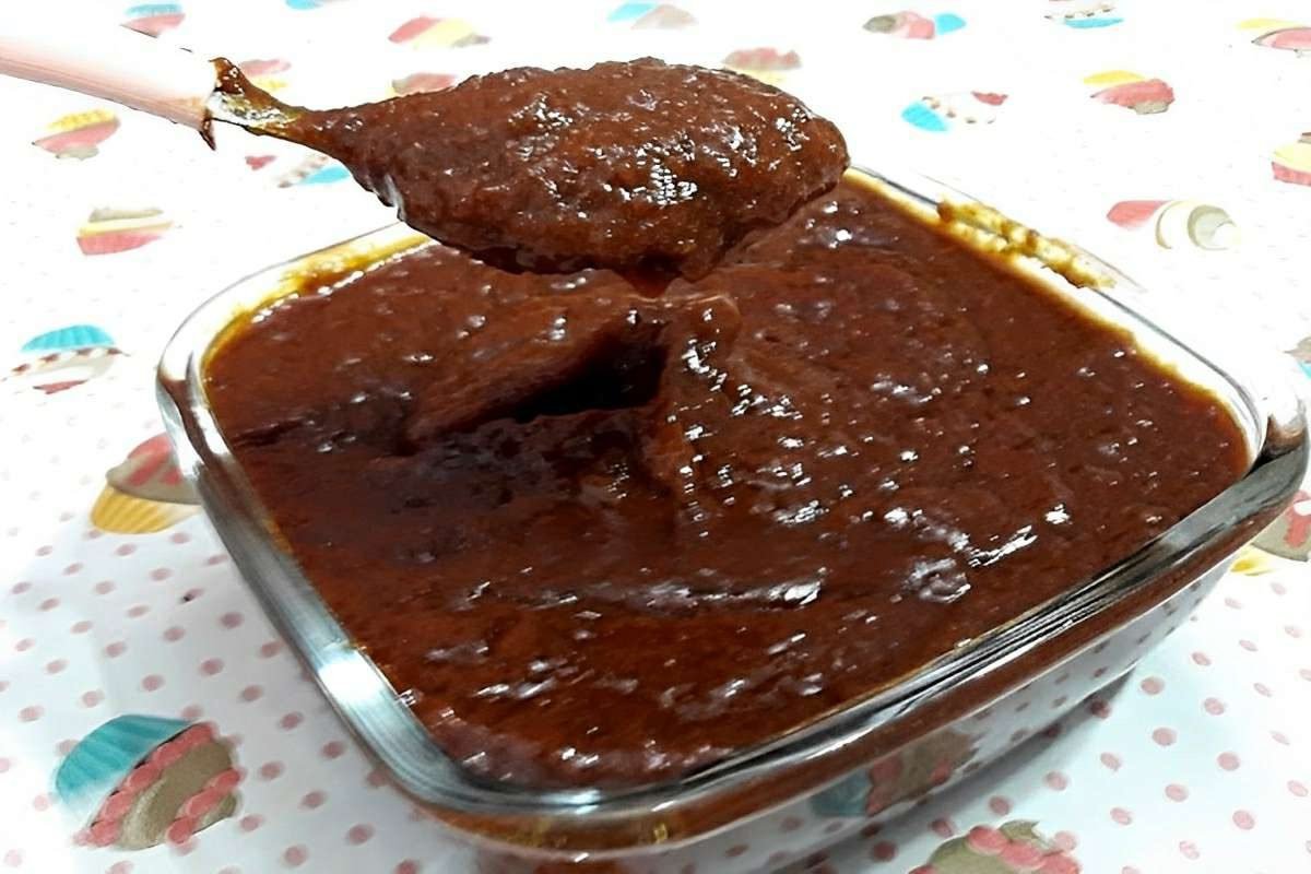 Doce de banana caseiro delicioso que precisa só de 2 ingredientes