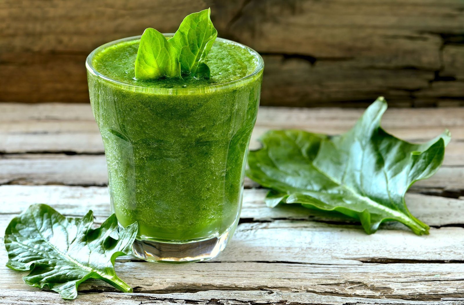 suco de couve para combater a dor nos ossos