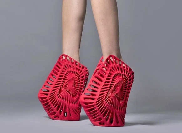 20 modelos de calçados esquisitos que se tornaram sucesso graças aos designers ff d