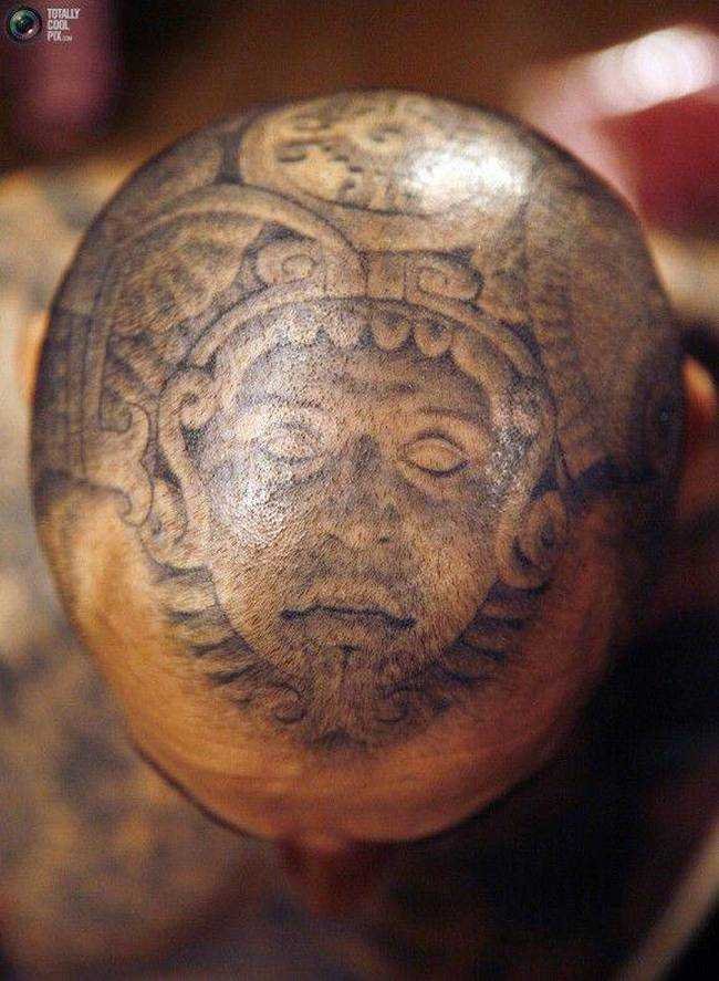1749176889 415 20 Cabecas tatuadas que vao te deixar boquiaberto