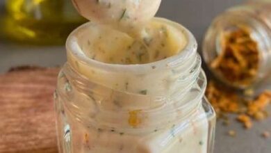 Molho Caesar para saladas fácil