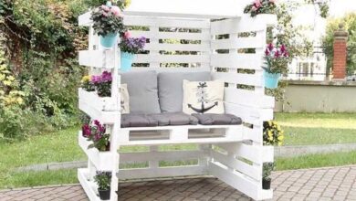 Transforme 8 paletes num banco de sonho