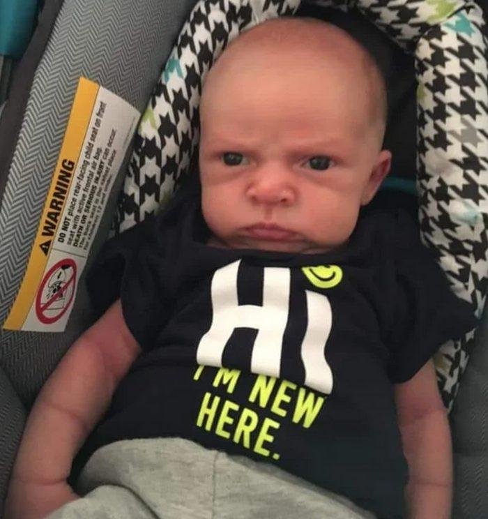 1749256872 721 17 bebes que parecem ter nascido com 50 anos ou