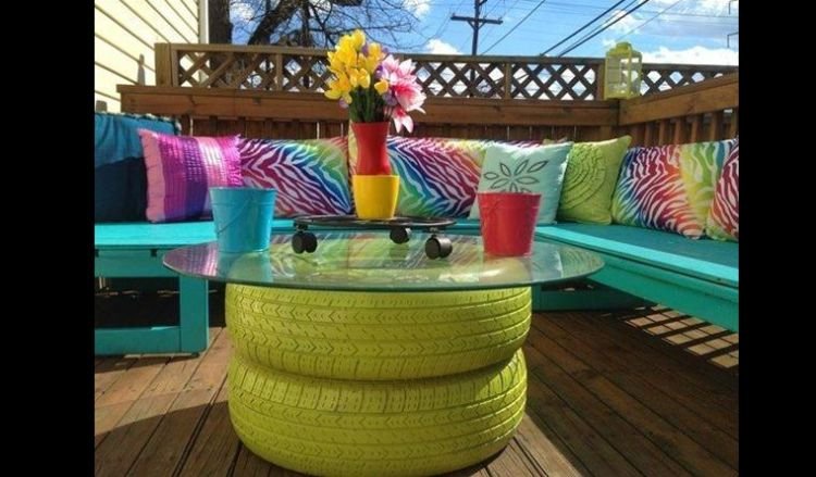 mesinha com pneu amarela