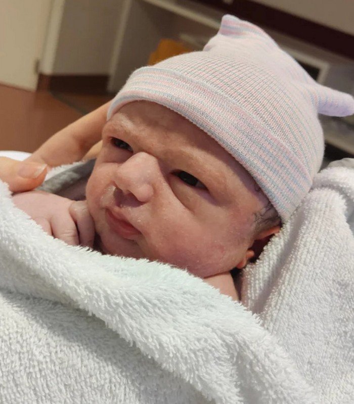 1749494169 316 17 Bebes fofos que ja parecem ter nascido com 50 blank