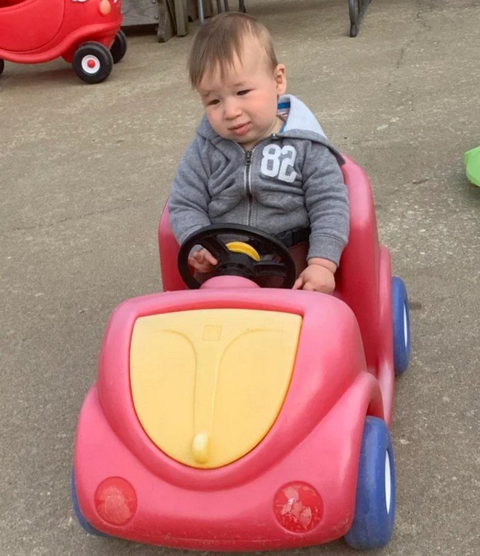 1749494169 676 17 Bebes fofos que ja parecem ter nascido com 50 blank