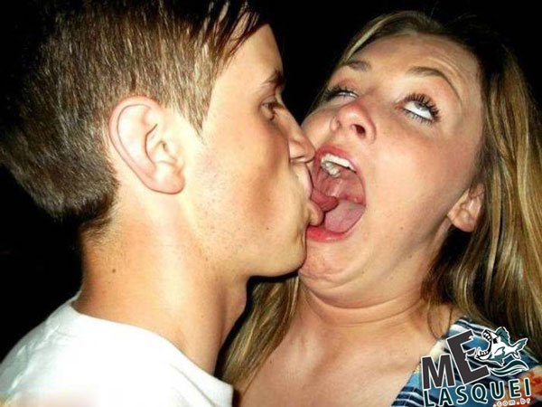 1749546310 568 5 Coisas que voce jamais deve fazer ao beijar