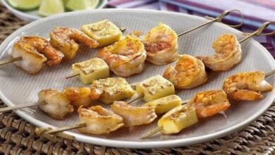 Espetinho de Camarão com Queijo ra