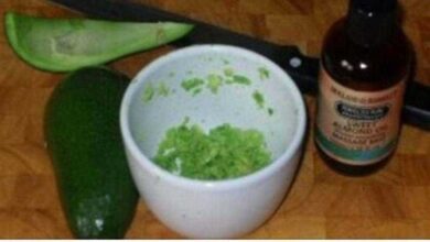 Máscara com gema de ovo e abacate age contra as rugas e marcas de expressão