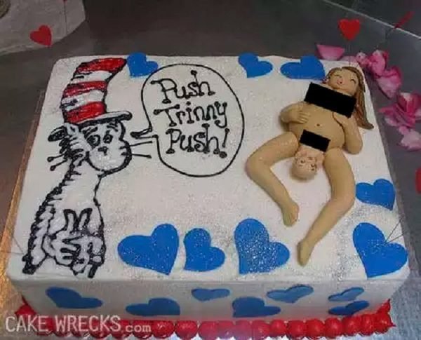 1749599832 426 Os 14 Bolos de Cha de bebe mais bizarros que blank