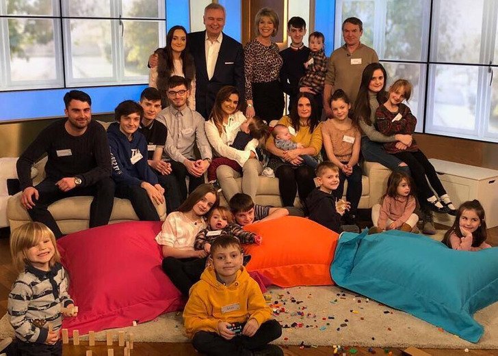 1749696591 48 Conheca a mulher de 48 anos com 22 filhos biologicos