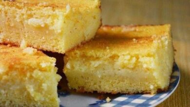 Bolo de milho cremoso, fica tão gostoso que parece pamonha! Aprenda!