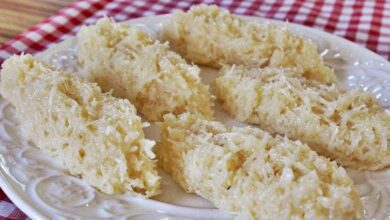 Cocada com leite condensado, fica molhadinha e cremosa!