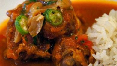 Frango Ensopado com Amendoim e Quiabo