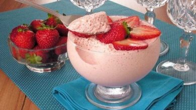 Mousse de iogurte de morango