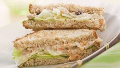 Sanduíche natural de patê de atum