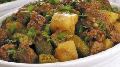 Carne moída com quiabo e batata