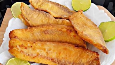 Peixe frito sequinho e saboroso feito com ingredientes simples que você tem em casa