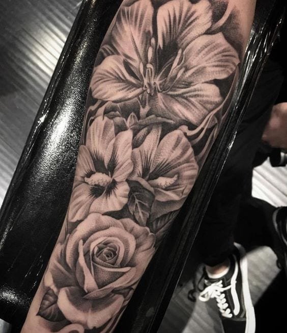 100 tatuagem de flores para você se inspirar a fazer