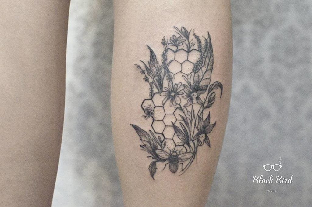 100 tatuagem de flores para você se inspirar a fazer