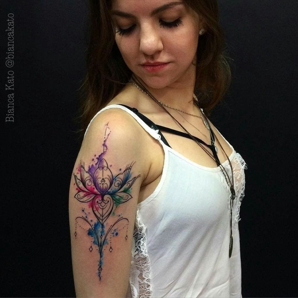 100 tatuagem de flores para você se inspirar a fazer