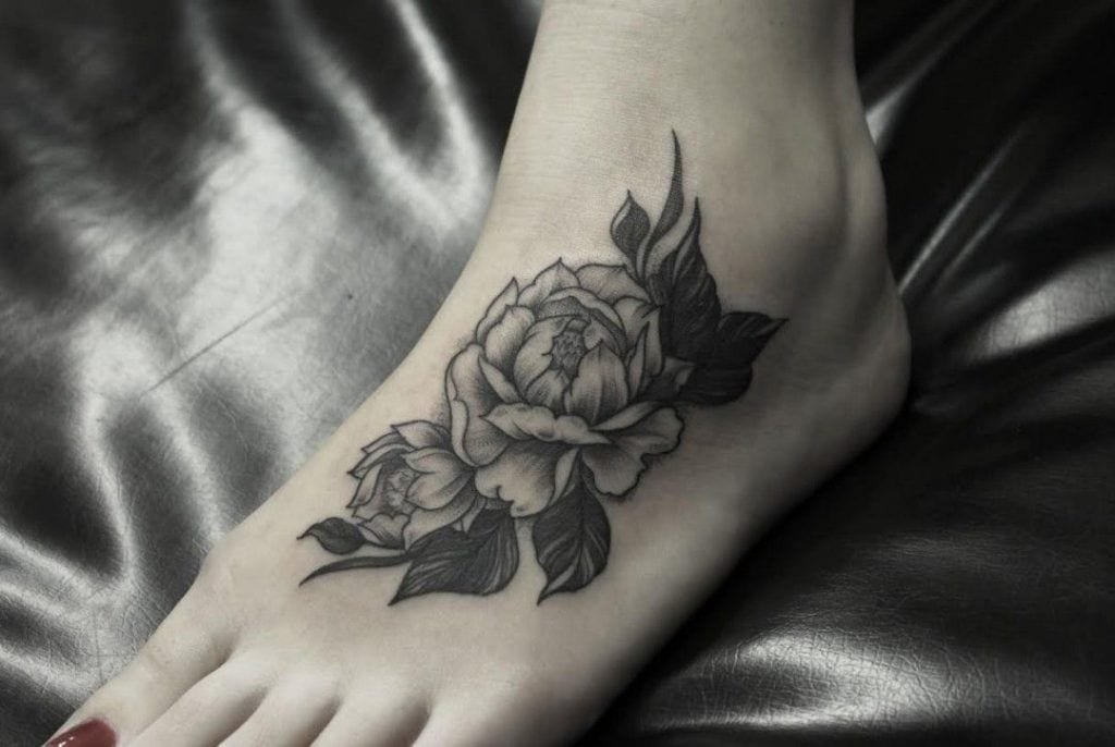 100 tatuagem de flores para você se inspirar a fazer