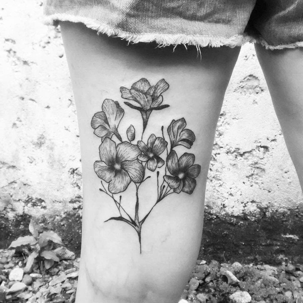 100 tatuagem de flores para você se inspirar a fazer