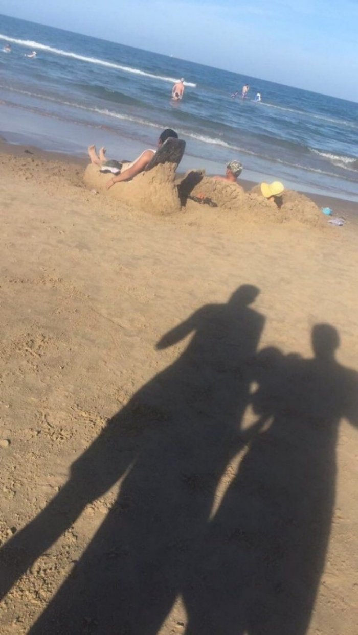 1750188796 915 19 fotos revelando que as praias sao cheias de surpresas