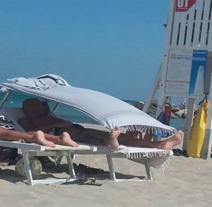 1750188801 975 19 fotos revelando que as praias sao cheias de surpresas