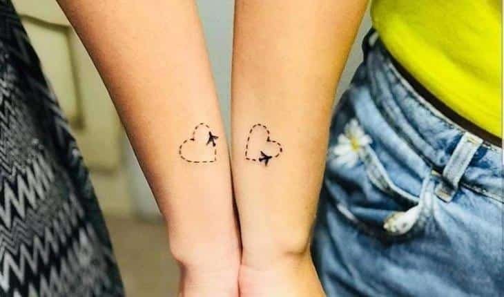 1750200553 214 21 ideias de tatuagens delicadas para fazer com a sua tatuagem de amizade
