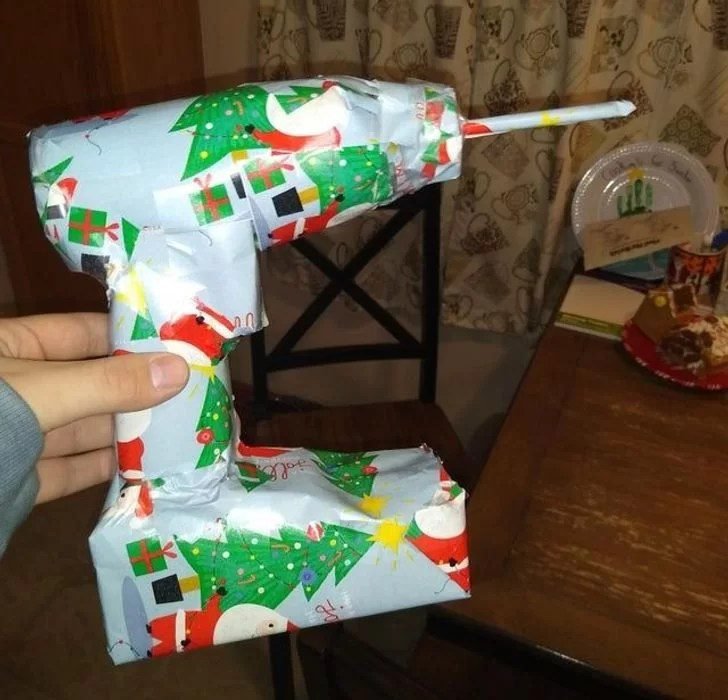 1750407968 556 15 vezes em que a embalagem do presente acabou sendo