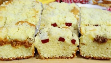 1750464849 cuca fofinha com farofa crocante facil Cuca fofinha com farofa crocante fácil