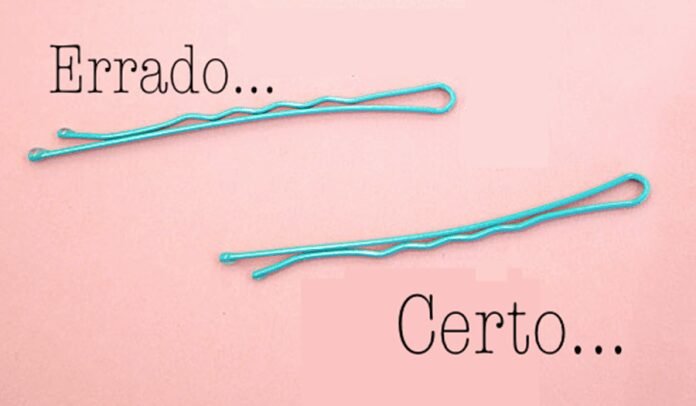 Furinho ao lado da câmera do Iphone