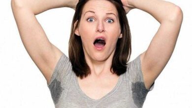 Aprenda tirar mancha de desodorante apenas com lenço umedecido