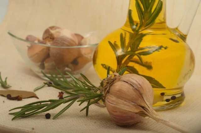 1750498933 158 como fazer azeite de alho como fazer azeite de alho