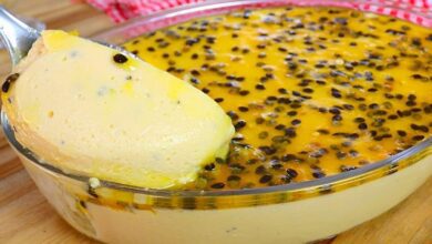 1750503731 mousse de maracuja com calda leve e cremosa Mousse de maracujá com calda leve cremoso e perfeito para a sua sobremesa