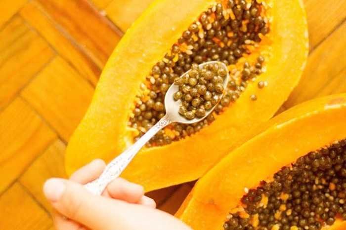 1750507987 45 5 beneficios de comer sementes de mamao 5 Benefícios de comer sementes de mamão