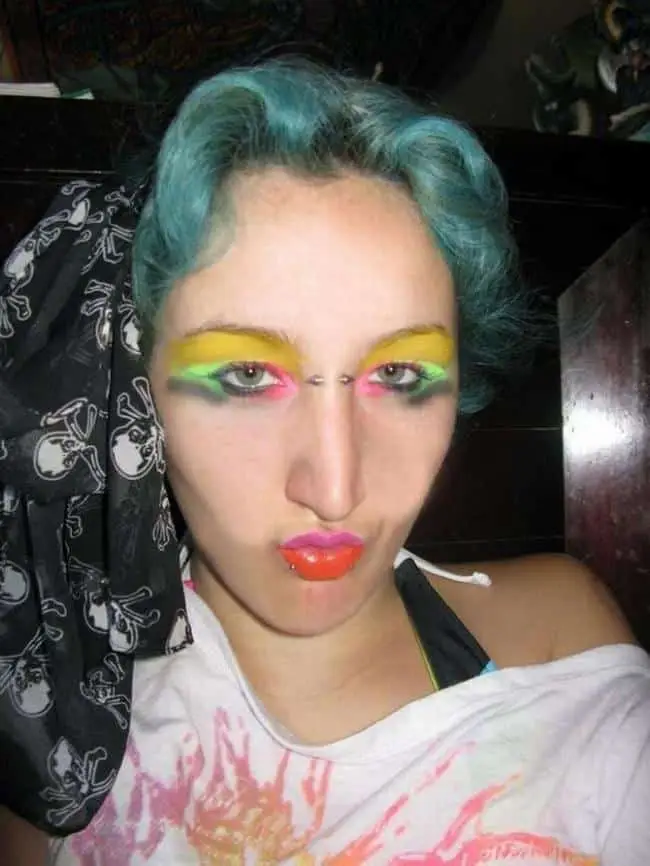 1750582268 273 32 mulheres que queriam ficar mais bonitas…mas deu muito errado 22 Mulheres que queriam ficar mais bonitas…mas deu MUITO errado