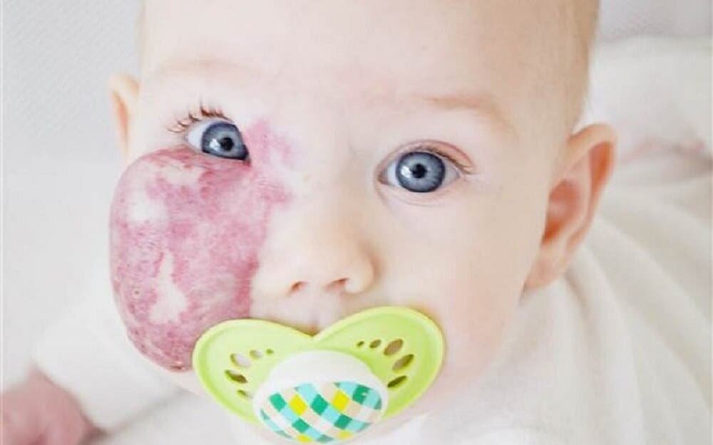 Ela ouviu falarem que sua bebê era fruto do mal. E dá a resposta do século para essas pessoas